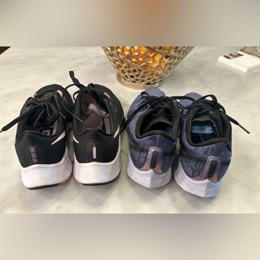 Set of Two Nike Air Zoom Pegasus Running Shoes Size 9. EUC - Picture 3 of 12